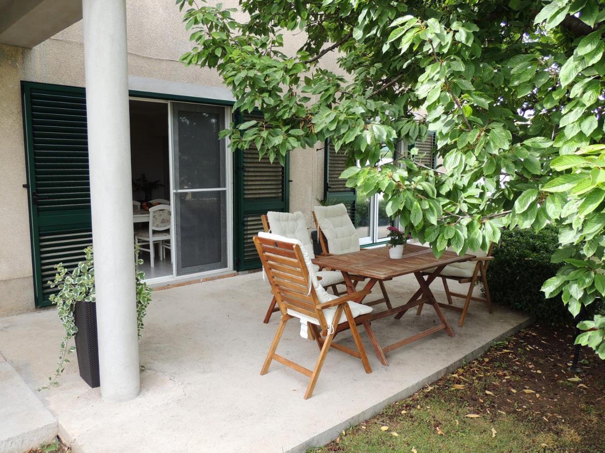 Apartment Ferara Betina  Zewnętrze zdjęcie