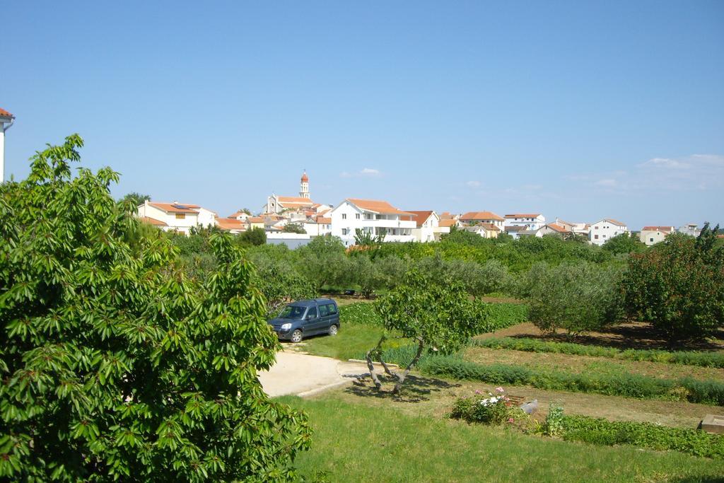 Apartment Ferara Betina  Zewnętrze zdjęcie